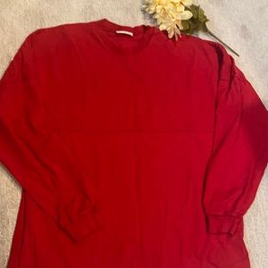 Athletic sweater-style shirt